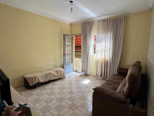 Imagem 2: 2 Dormitórios, 1 Banheiros, 1 Vaga na Garagem, 43M² de Área Construída