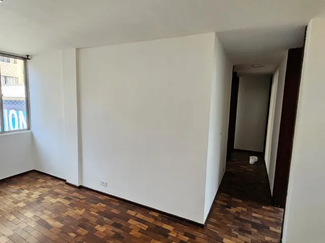 Imagem 13: Apartamento À Venda no Centro Cívico de Curitiba-Pr: 2 Quartos, 1 Sala, 1 Banheiro, 1