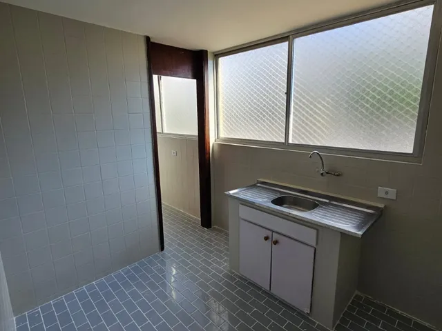 Imagem 8: Apartamento À Venda no Centro Cívico de Curitiba-Pr: 2 Quartos, 1 Sala, 1 Banheiro, 1