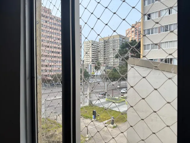 Imagem 7: Apartamento À Venda no Centro Cívico de Curitiba-Pr: 2 Quartos, 1 Sala, 1 Banheiro, 1