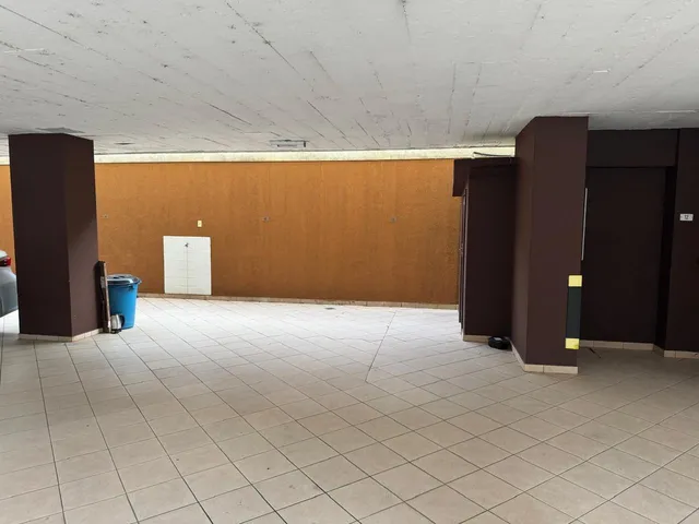 Imagem 2: Apartamento À Venda no Centro Cívico de Curitiba-Pr: 2 Quartos, 1 Sala, 1 Banheiro, 1