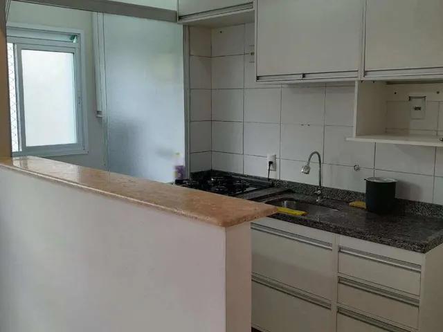 Imagem: O apartamento possui 2 Dormitórios, 1 Suíte, 2 Banheiros,