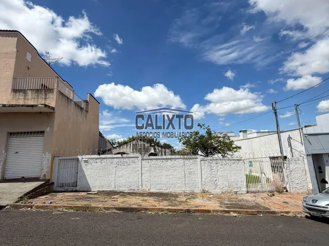 Imagem: Terreno Bairro Osvaldo Rezende