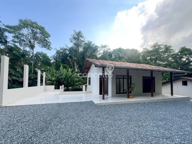 Imagem: Casa com 2 Dormitórios no Bairro do Salto!