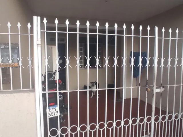 Imagem: Casa Residencial para Venda em Rua Pública