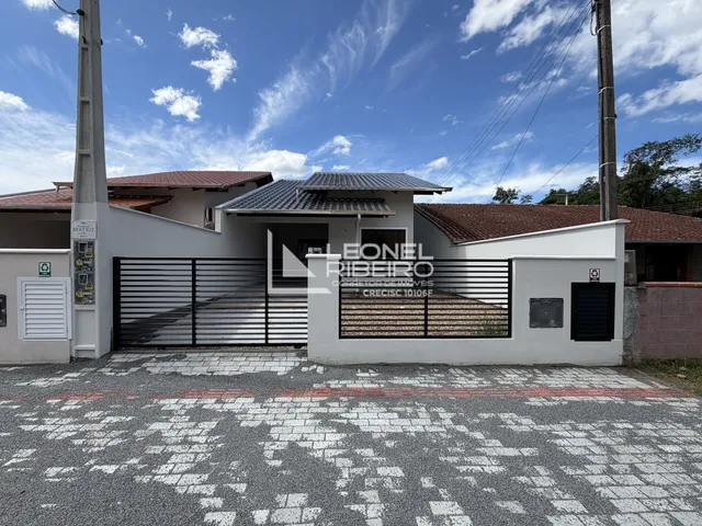 Imagem: Casa com 2 dormitórios, 77,00 m² à venda