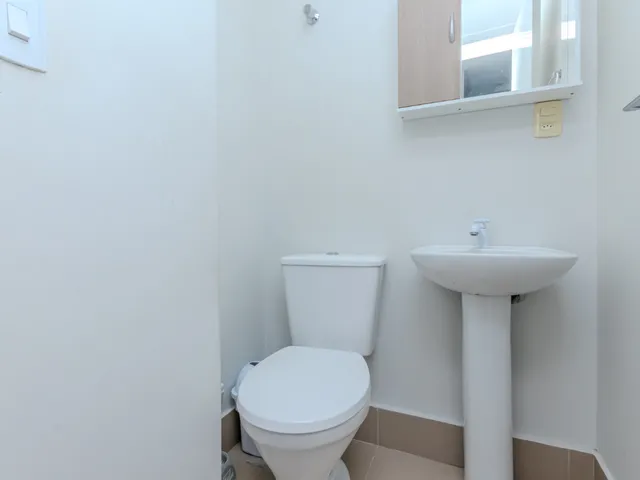 Imagem 7: Apartamento para Venda em Centro com 2 Quartos, Sendo 2 Suítes, 70M²