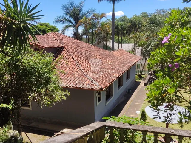 Imagem: Casa À Venda com 5 Quartos na Chácara