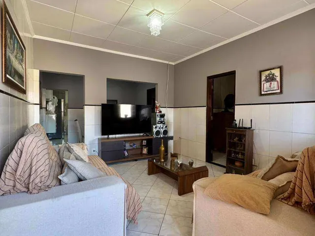 Imagem 4: Casa Ampla à Venda no Orlando Dantas – 2 Quartos com Suíte e 3 Vagas de Garagem