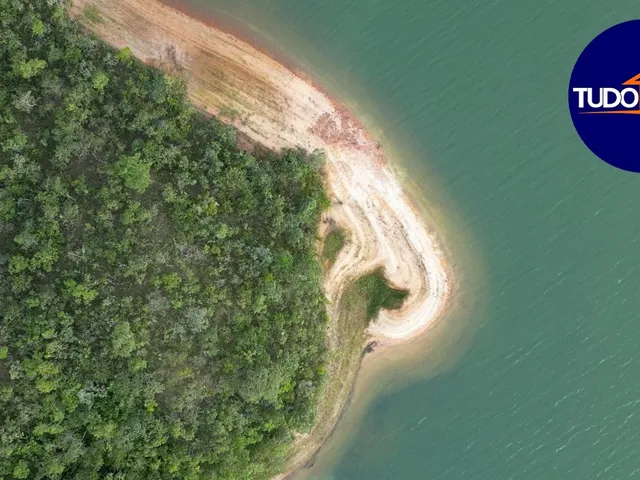 Imagem 2: Tudo Imóveis, Lançamento Alto Padrão - Terreno de 1.000m² em condomínio de luxo em