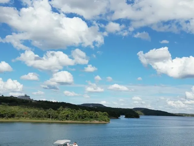 Imagem 3: Tudo Imóveis, Lançamento Alto Padrão - Terreno de 1.000m² em condomínio de luxo em