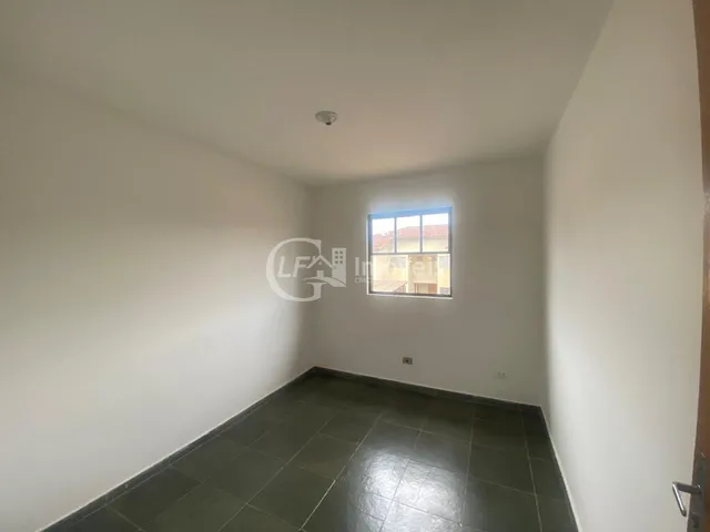 Imagem 3: Duplex À Venda em Condomínio Fechado