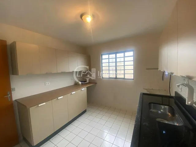 Imagem 2: Duplex À Venda em Condomínio Fechado