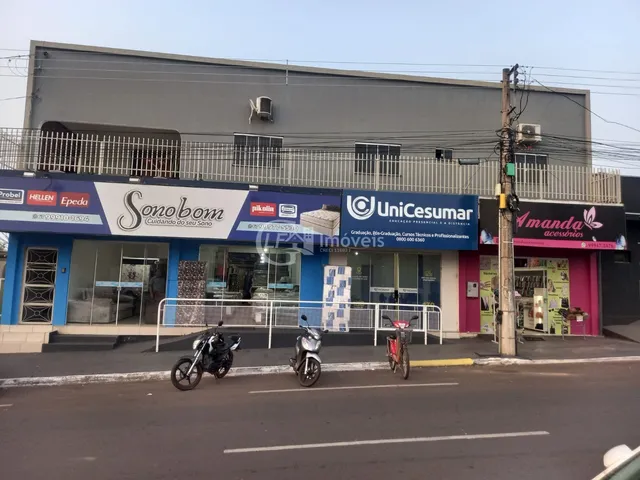 Imagem: A casa possui 3 Dormitórios, 1 Suíte, 5 Banheiros, 1 Vaga