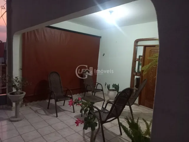 Imagem 10: Imperdível oportunidade: Casa comercial de alto padrão à venda em Coxim-MS, no Centro!