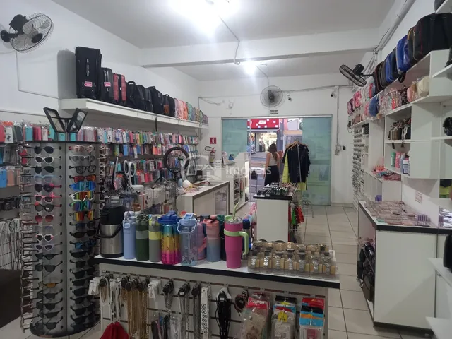 Imagem 14: Imperdível oportunidade: Casa comercial de alto padrão à venda em Coxim-MS, no Centro!