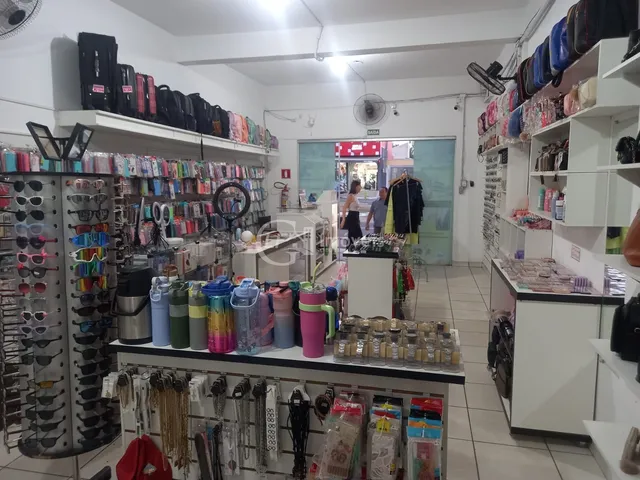 Imagem 13: Imperdível oportunidade: Casa comercial de alto padrão à venda em Coxim-MS, no Centro!