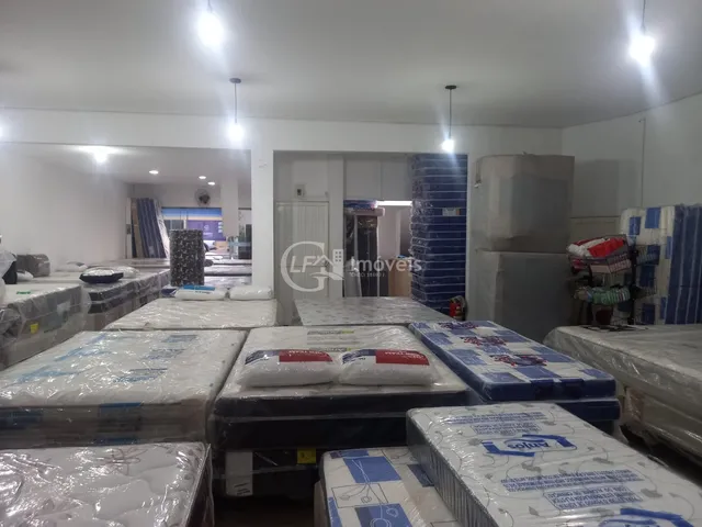 Imagem 9: Imperdível oportunidade: Casa comercial de alto padrão à venda em Coxim-MS, no Centro!