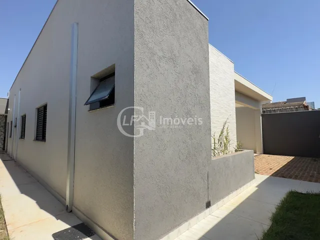 Imagem 5: Casa à venda em Campo Grande-MS, bairro São Francisco: 3 quartos, 1 suíte, 1 sala, 2