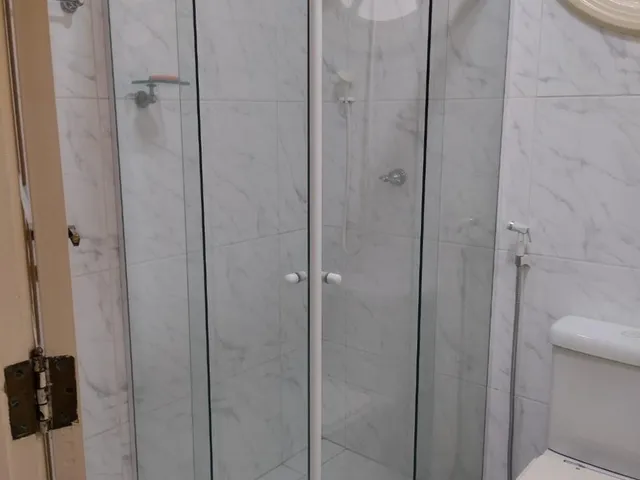 Imagem 6: Casa à venda em Copacabana-RJ, com 2 quartos (1 suíte), cozinha com armários