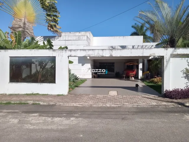 Imagem 2: Refinamento e Exclusividade em Residência Térrea no Lago Norte com 4 Quartos por R