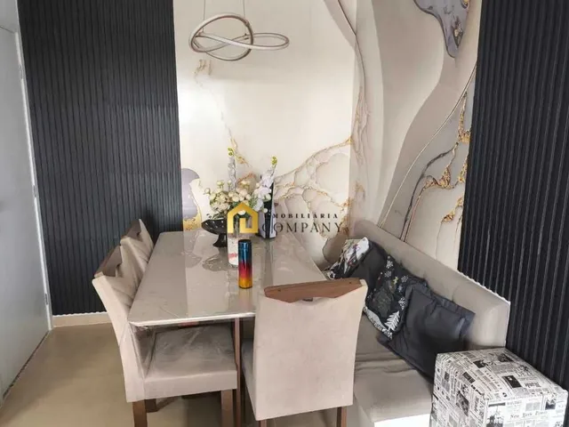 Imagem: O apartamento possui 2 Dormitórios, 1 Banheiro, 1 Vaga na