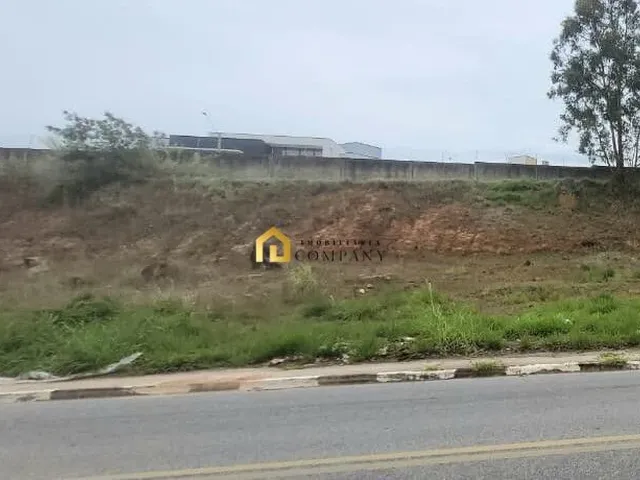 Imagem: Terreno à venda ao lado do Condomínio