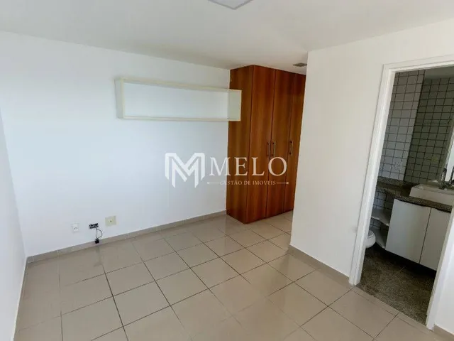 Imagem 5: APTO. 230m2 com 4 suítes sendo 01 suíte master com closet, sala ampla para 04 ambientes