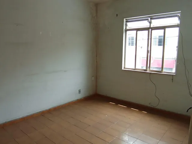 Imagem 12: Casa para Venda em Juiz de Fora, Ipiranga, 4 dormitórios, 1 suíte, 4 banheiros, 1 vaga