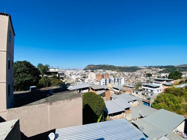 Imagem 9: Casa para Venda em Juiz de Fora, Bairu, 4 dormitórios, 1 suíte, 3 banheiros, 6 vagas