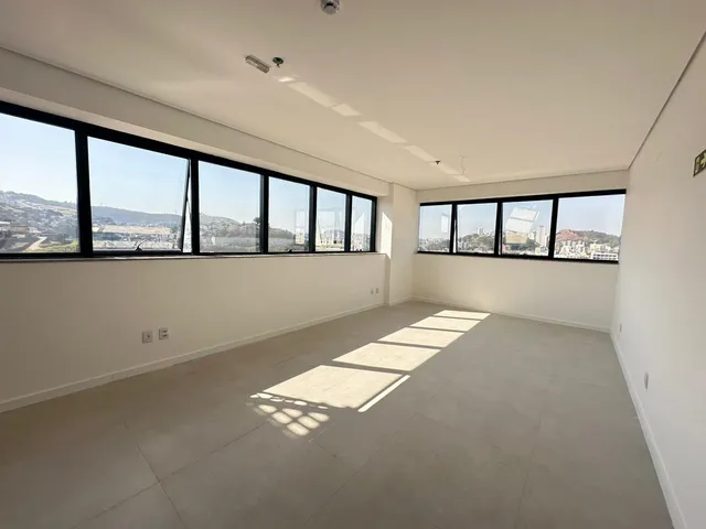 Imagem 3: Imóvel Comercial para Venda em Juiz de Fora, Centro, 1 dormitório, 1 suíte, 1