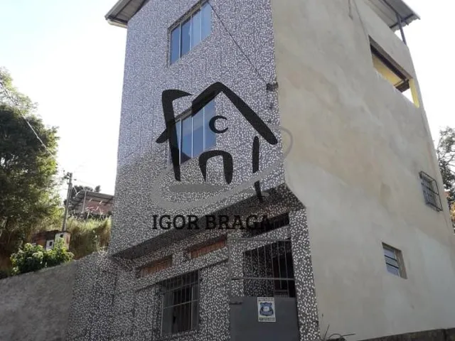 Imagem 1: Casa para Venda em Juiz de Fora, Jóquei Clube, 2 Dormitórios, 2 Suítes, 3 Banheiros