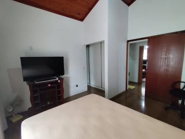 Imagem 14: Casa para Venda em Juiz de Fora, São Pedro, 2 dormitórios, 1 banheiro, 1 vaga