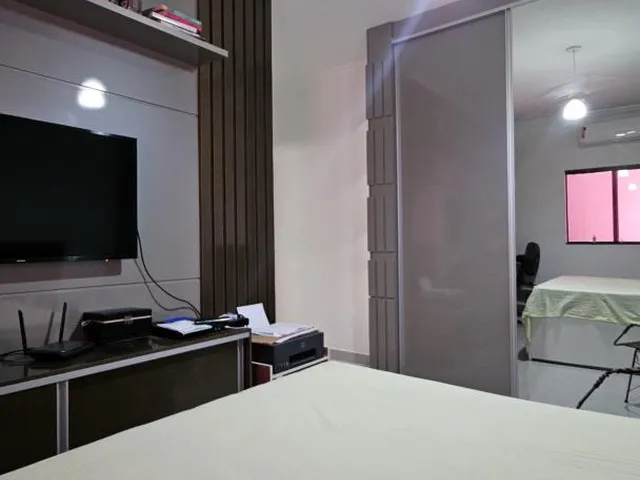 Imagem 2: Venda - Casa residencial - 3 quartos sendo 1 suíte com móveis planejados - Centro-Norte