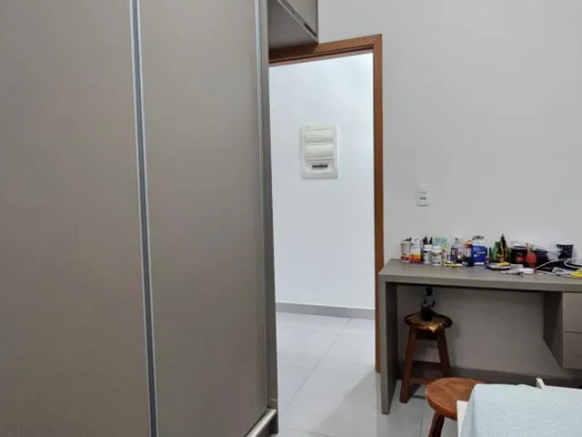 Imagem 9: Venda - Casa residencial - 3 quartos sendo 1 suíte com móveis planejados - Centro-Norte