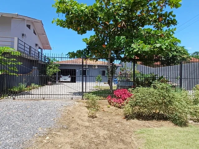 Imagem: Casa à venda no bairro Ubatuba - São Francisco
