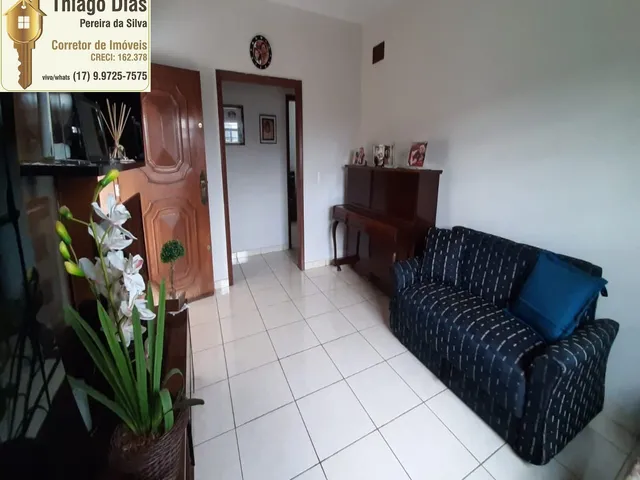 Imagem: A casa possui 3 Dormitórios, 1 Suíte, 2 Banheiros, 2