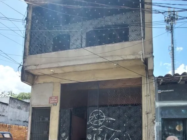Imagem: Casa de 2 pavimentos com ponto comercial