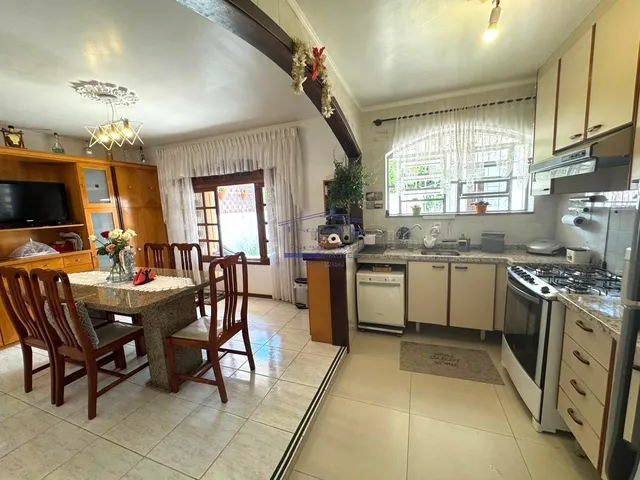 Imagem 16: Casa à venda em Porto Alegre-RS no bairro Cavalhada: 3 quartos, 1 suíte, 4 salas, 4