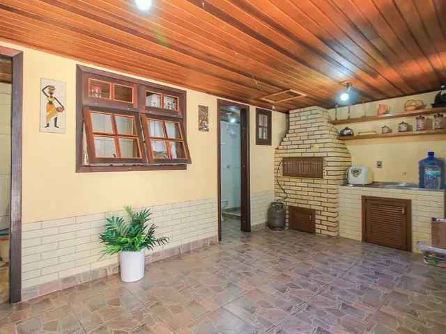 Imagem 3: Maravilhosa casa à venda em Porto Alegre-RS, bairro Cavalhada, 3 quartos, 1 suíte, 6