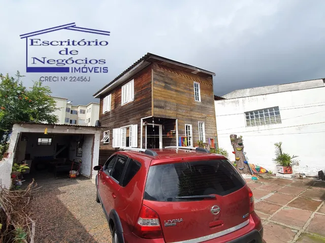Imagem 3: Casa à venda em Porto Alegre-RS, bairro Cavalhada, 3 quartos, 2 salas, 3 banheiros, 4
