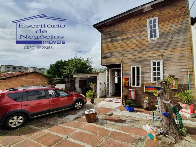Imagem 4: Casa à venda em Porto Alegre-RS, bairro Cavalhada, 3 quartos, 2 salas, 3 banheiros, 4