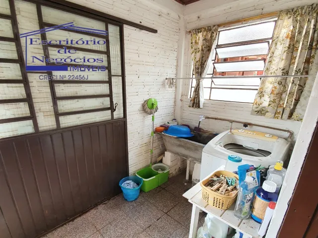 Imagem 9: Casa à venda em Porto Alegre-RS, bairro Cavalhada, 3 quartos, 2 salas, 3 banheiros, 4