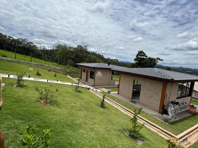 Imagem 15: Imperdível Casa em Condomínio à Venda em Jarinu-SP - 4 quartos, 3 suítes, 2 salas, 5