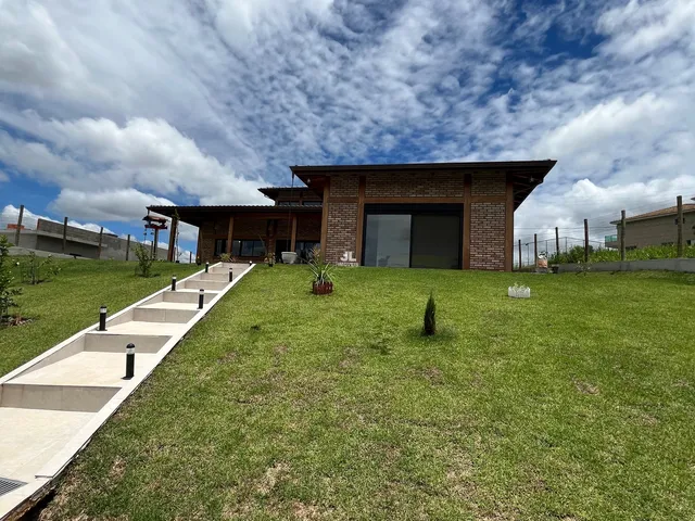 Imagem 7: Imperdível Casa em Condomínio à Venda em Jarinu-SP - 4 quartos, 3 suítes, 2 salas, 5