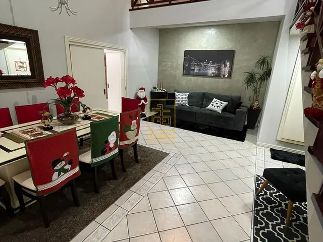 Imagem 9: Belíssima casa de Alto Padrão no centro de Rodeio