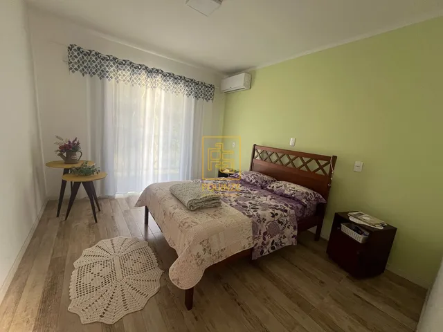 Imagem 5: Sobrado com espaço extra e fácil acesso ao Centro de Timbó