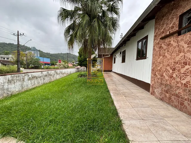 Imagem 7: Casa de esquina com kitnets para renda extra em Timbó