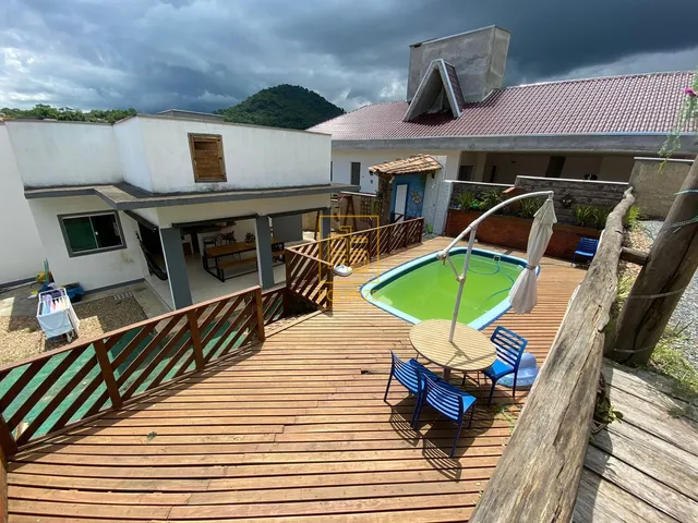 Imagem 11: Casa de alto padrão com ponto comercial