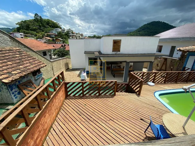 Imagem 7: Casa de alto padrão com ponto comercial